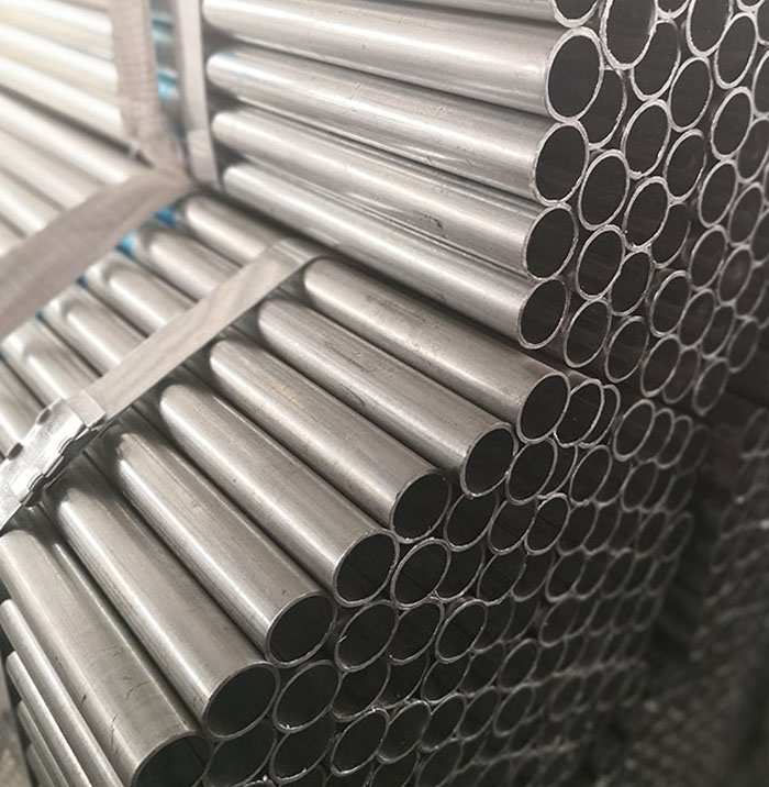 Q235 hot dipped Galvanized round steel pipe for Water conservancy，galvanized drain pipe